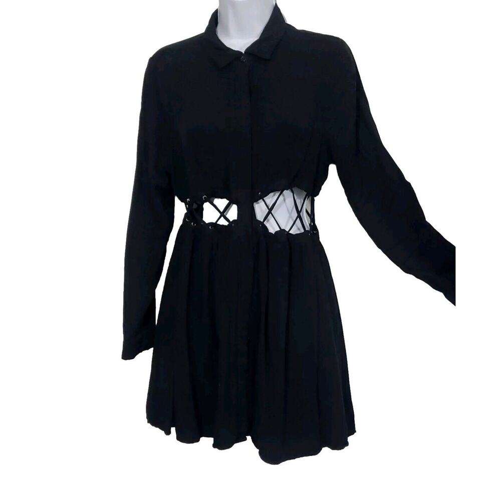 Tobi Size LG Black Long Sleeve Exposed Waistline Button (Hidden)Down Mini Dress